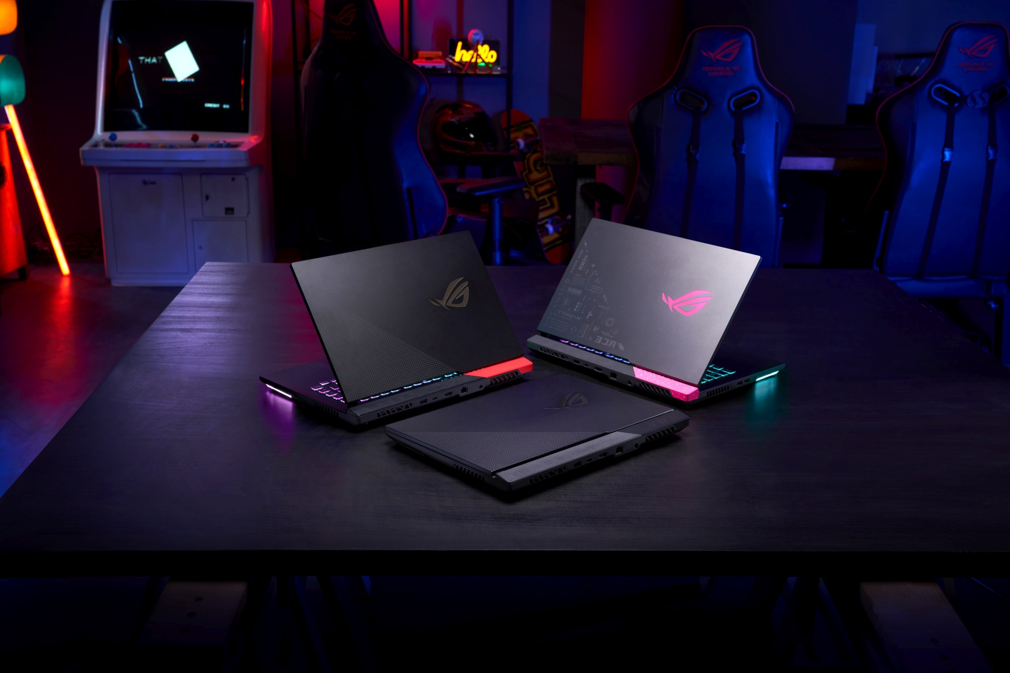 Купить ноутбук rog strix. ASUS ROG Strix g17. ASUS ROG Strix g17 2021. Игровой ноутбук ASUS ROG Strix g15. ASUS ROG Strix g17 g713.